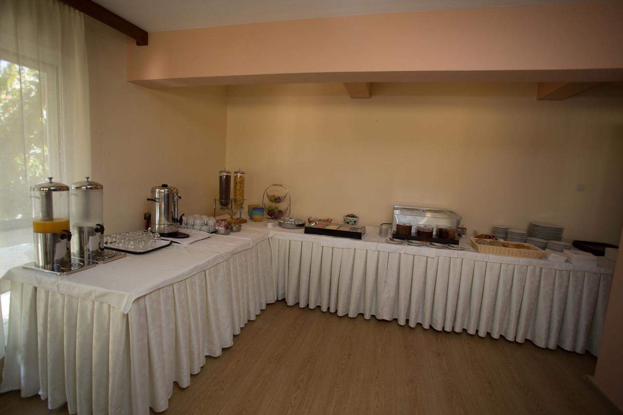 Hotel Cronos Arta Luaran gambar